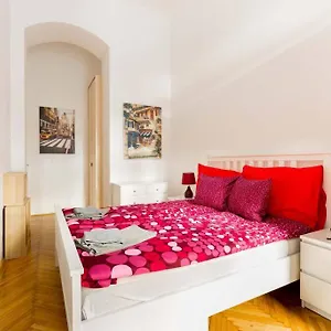  Apartamento Hidden Gem 1 Bedroom Next To Opera Hungría